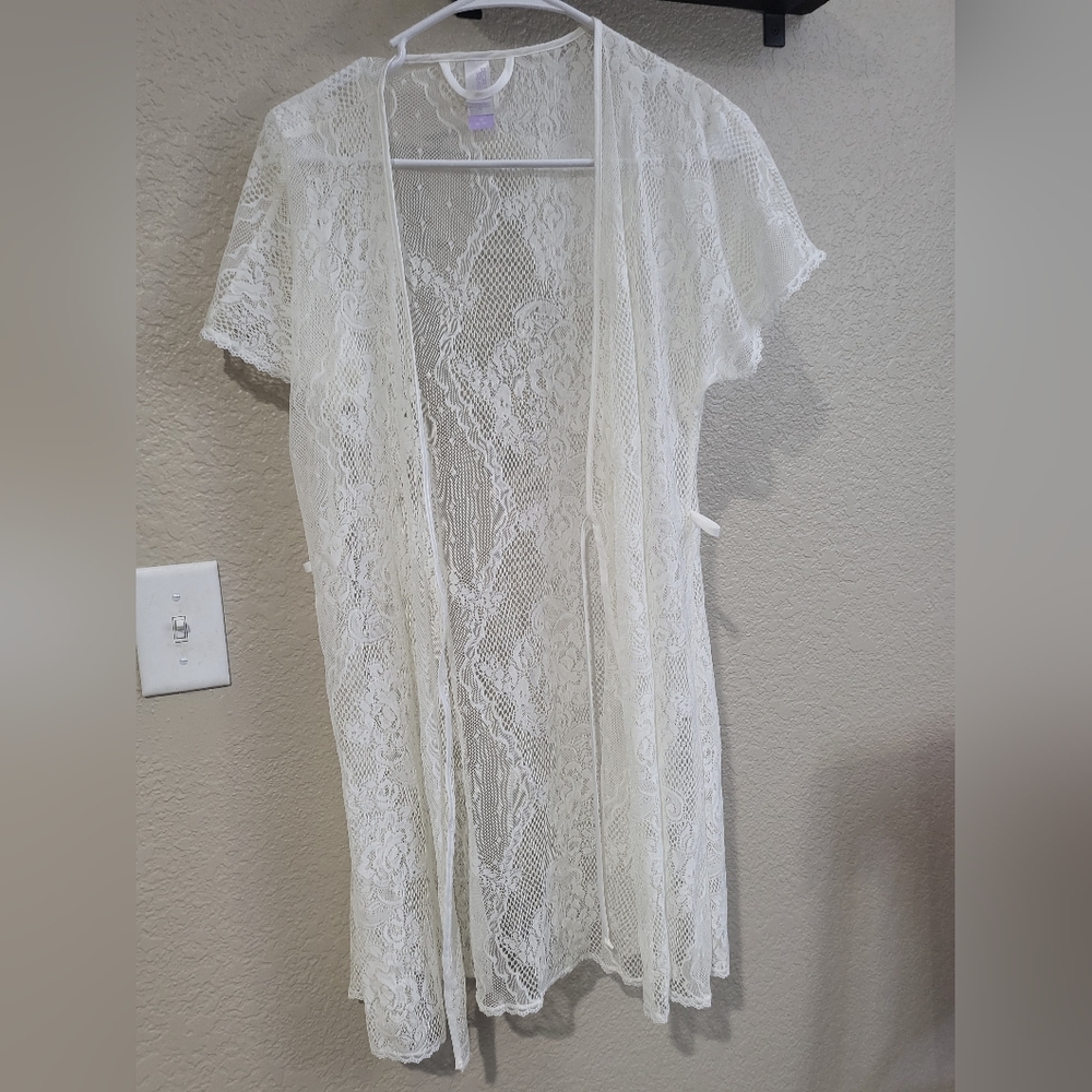 Lacey cover up